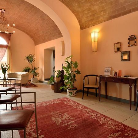 סיינה Hotel La Colonna מראה חיצוני תמונה