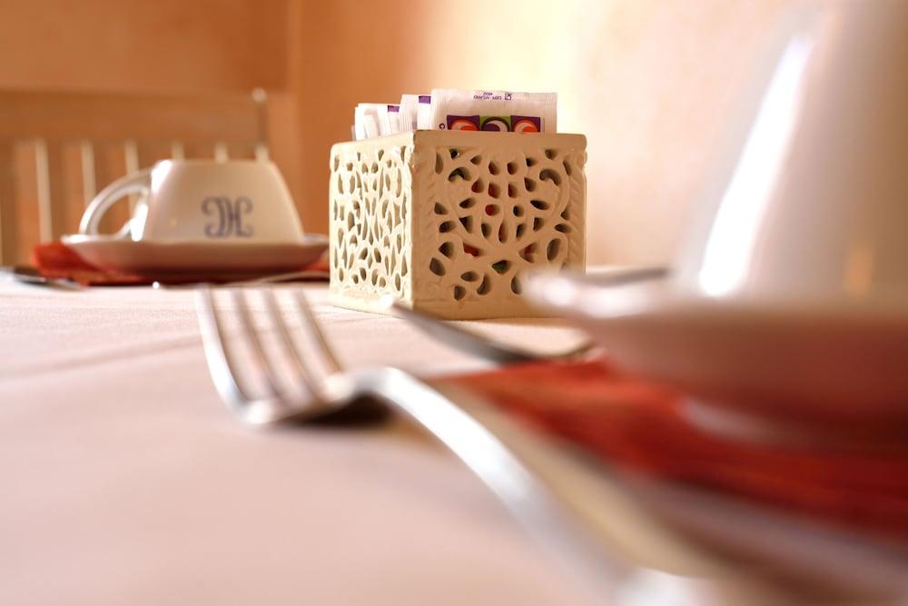 סיינה Hotel La Colonna מראה חיצוני תמונה