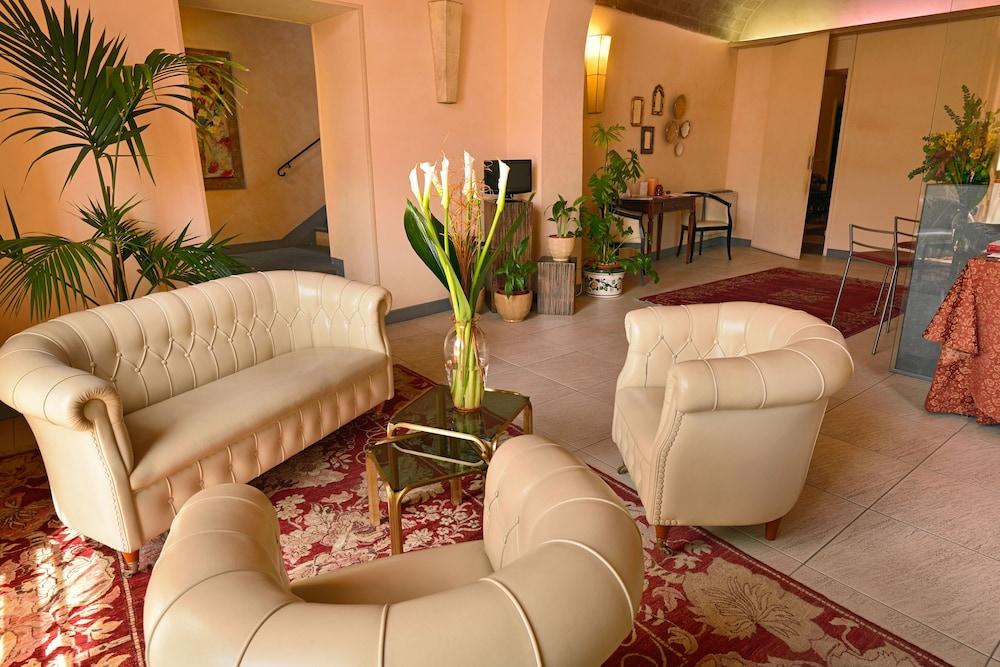סיינה Hotel La Colonna מראה חיצוני תמונה
