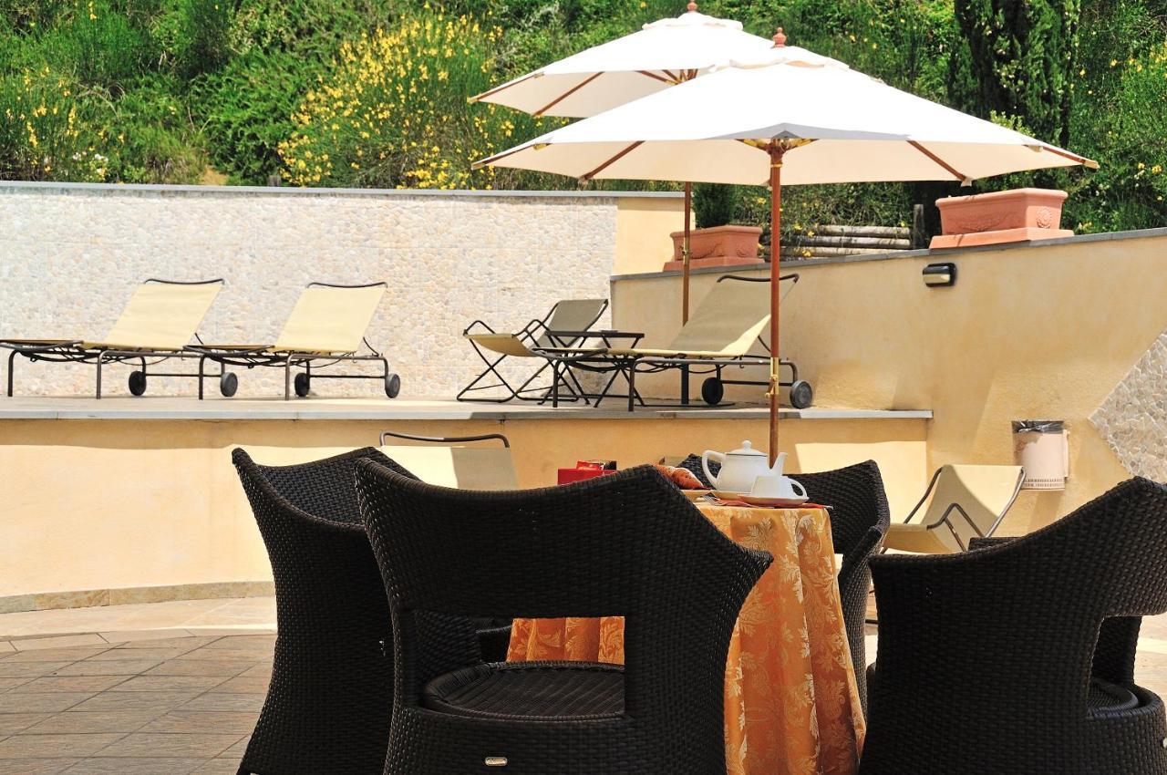 סיינה Hotel La Colonna מראה חיצוני תמונה